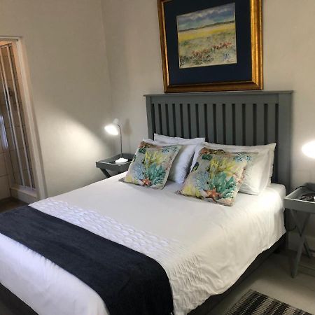Baylight Accomodation Room 2 モーセル・ベイ エクステリア 写真
